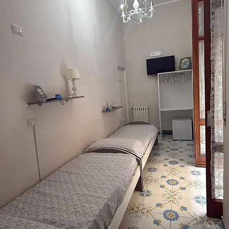 Mari Roose Bed & Breakfast
